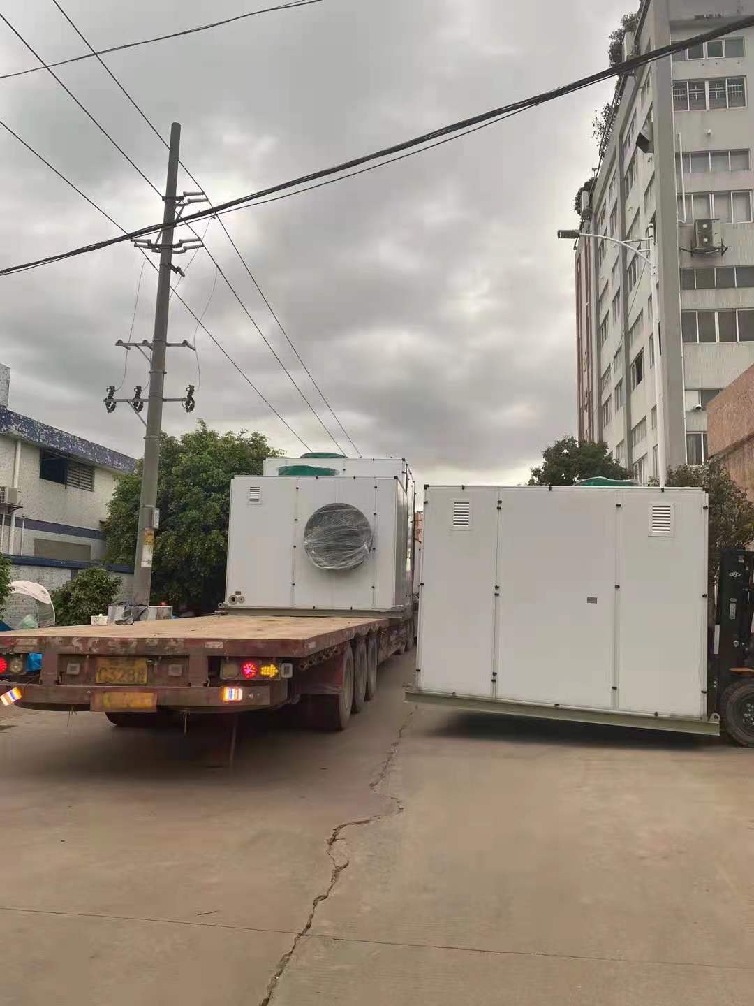 xL(fng)C(j)